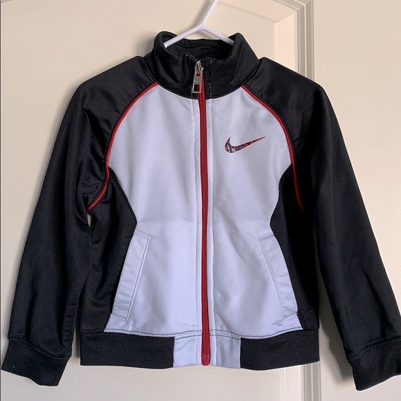 Nike zip